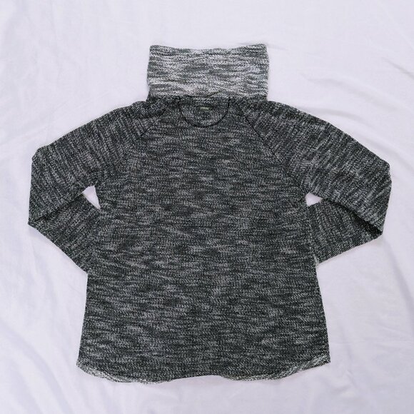 Calvin Klein Performance Quick Dry Cowl Pullover Women's Size 1X Black and White - Picture 2 of 5